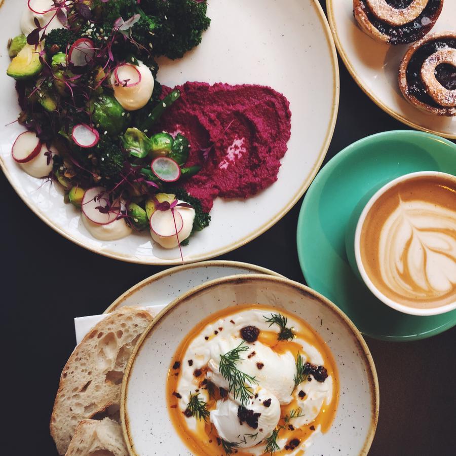 Whitehouse Rye Bed & Breakfast エクステリア 写真 Dishes at the restaurant