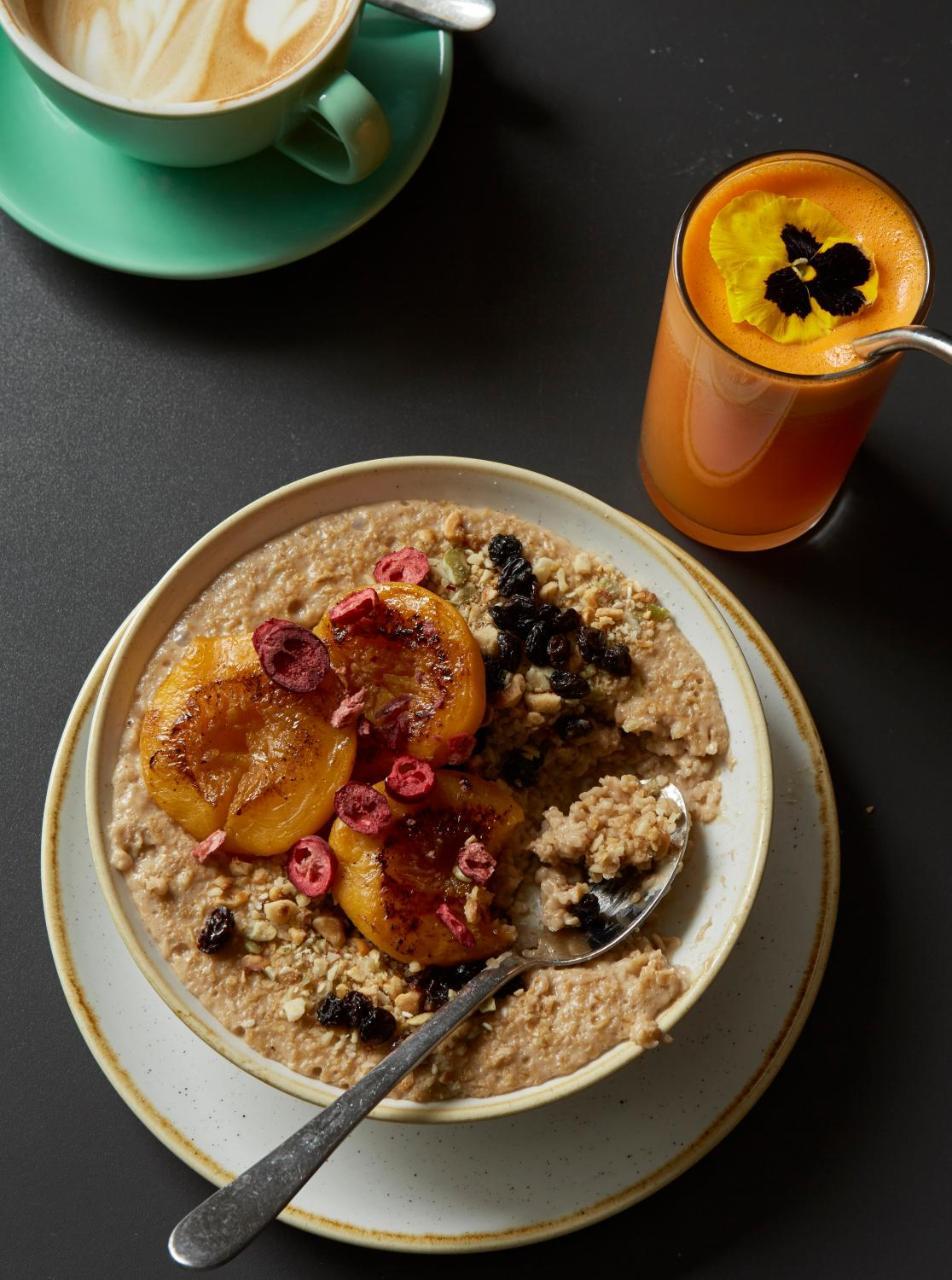 Whitehouse Rye Bed & Breakfast エクステリア 写真 Oatmeal with fruit