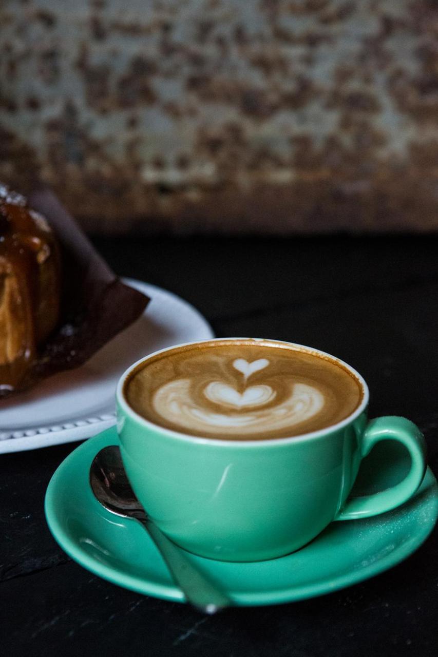Whitehouse Rye Bed & Breakfast エクステリア 写真 A cup of coffee